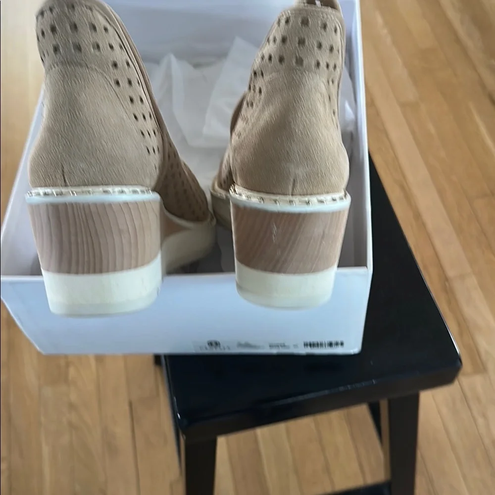 Perforated Tan Ankle Boots - Picture 2 of 8